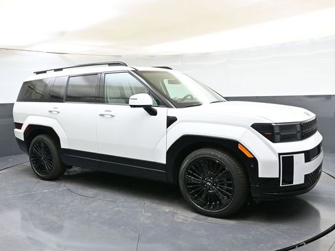 Certified 2025 Hyundai Santa Fe Calligraphy image 7