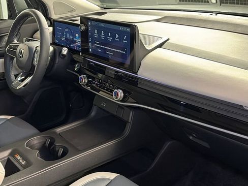 Used 2025 Honda Prologue Touring image 10