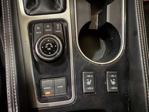 Used 2018 Nissan Maxima 3.5 SV image 19