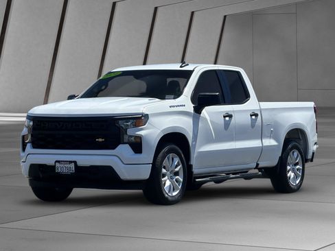 Used 2024 Chevrolet Silverado 1500 Custom RWD image 8