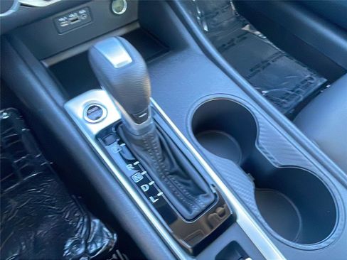 Used 2025 Nissan Altima 2.5 SV image 27