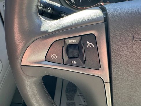 Used 2011 Buick LaCrosse CXS image 23