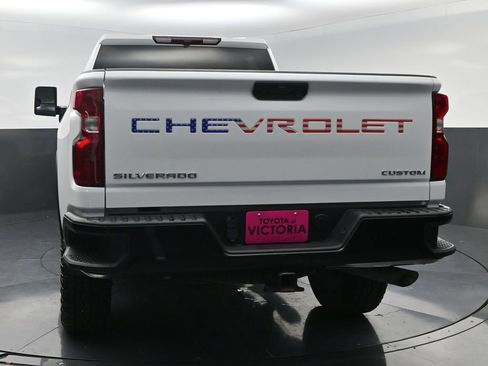 Used 2023 Chevrolet Silverado 2500 Custom w/ Custom Convenience Package AWD/4WD image 16