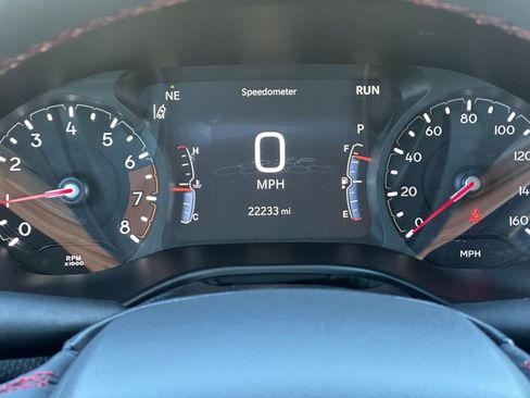 Used 2025 Jeep Compass Trailhawk w/ Trailer Tow Group image 39