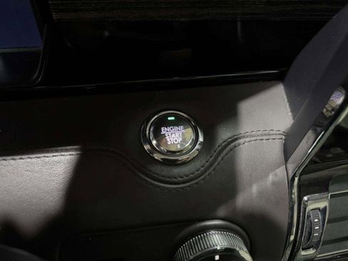 Used 2020 Lincoln Navigator L Black Label w/ Cargo Convenience Package image 31