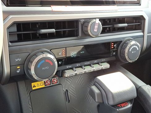 New 2025 Toyota 4Runner TRD Off-Road Premium image 10