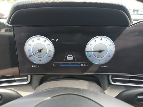 Used 2023 Hyundai Elantra Limited FWD image 39