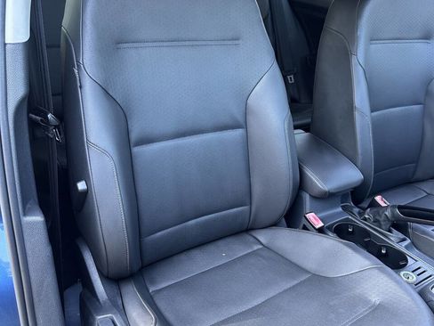 Used 2015 Volkswagen Golf TDI S image 24