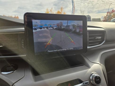 Used 2023 Ford Explorer XLT w/ Equipment Group 202A image 15