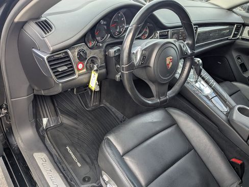 Used 2013 Porsche Panamera 4 Platinum Edition image 16