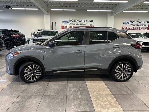 Used 2024 Nissan Kicks SR w/ SR Premium Package image 15