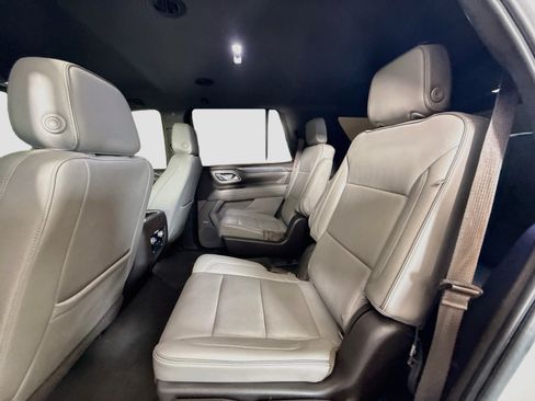 Used 2021 GMC Yukon SLT RWD image 25