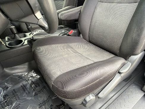 Used 2014 Toyota FJ Cruiser 4WD w/ Convenience Package image 19