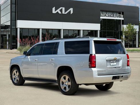 Used 2016 Chevrolet Suburban LS w/ Enhanced Driver Alert Package RWD image 7