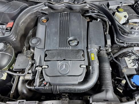 Used 2014 Mercedes-Benz C 250 Sport image 31