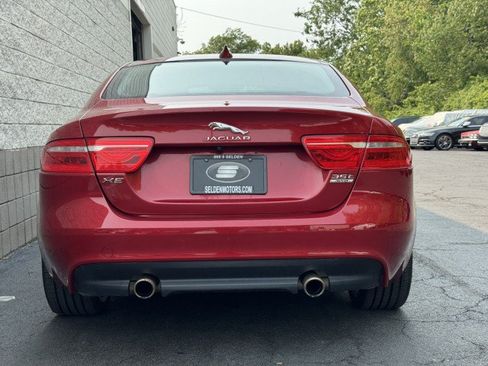 Used 2018 Jaguar XE Premium AWD/4WD image 15