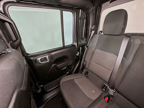 Used 2022 Jeep Gladiator Mojave w/ Cold Weather Group AWD/4WD image 12