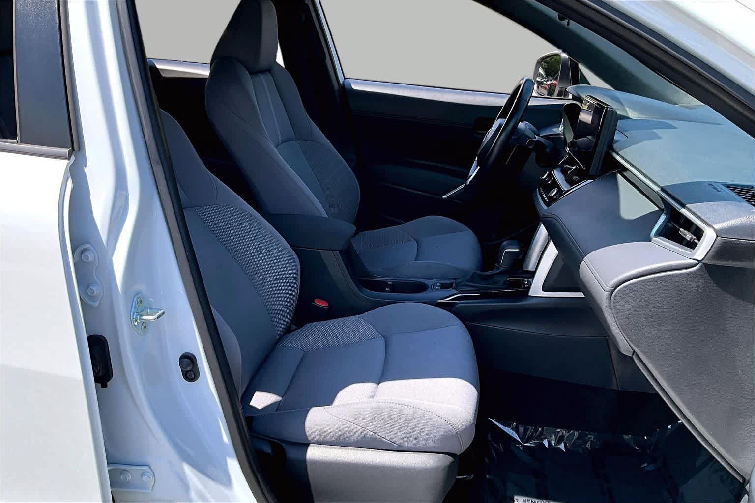 Used 2023 Toyota Corolla Cross AWD Hybrid image 9