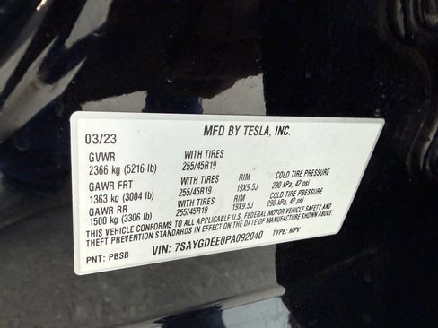 Used 2023 Tesla Model Y Long Range AWD/4WD image 35