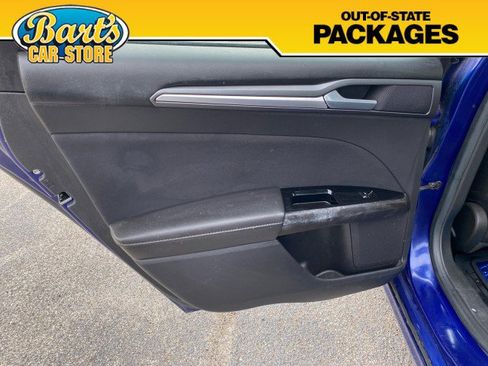 Used 2016 Ford Fusion SE image 15