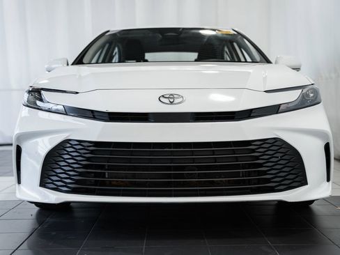 Used 2025 Toyota Camry LE FWD image 2