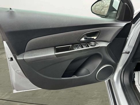 Used 2012 Chevrolet Cruze LT w/ RS Package image 11