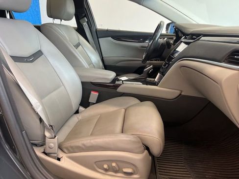 Used 2013 Cadillac XTS Luxury FWD image 11