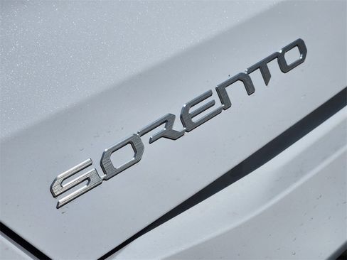 New 2026 Kia Sorento LX image 8