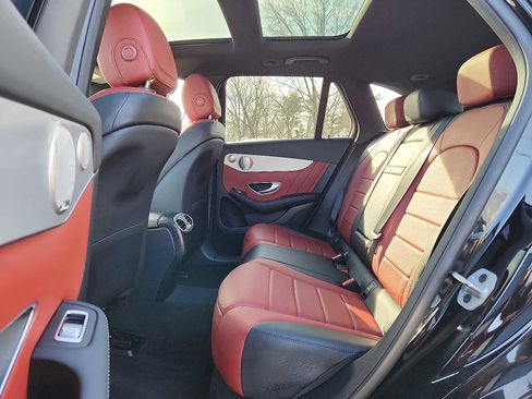 Used 2021 Mercedes-Benz GLC 300 4MATIC image 10