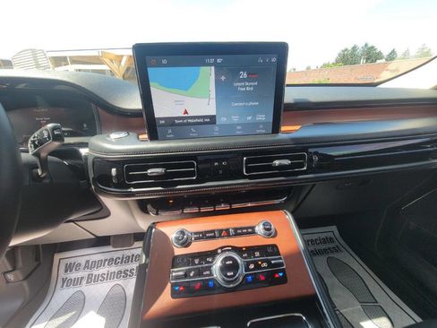 Used 2020 Lincoln Aviator Grand Touring w/ Elements Package Plus image 16