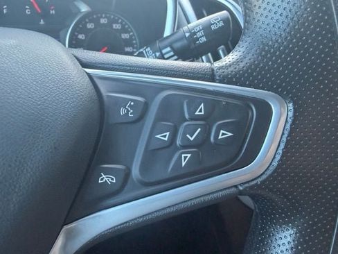 Used 2023 Chevrolet Equinox LT AWD/4WD image 17