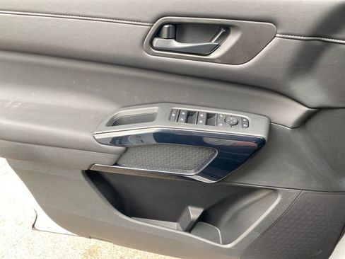 New 2026 Nissan Pathfinder SV image 14