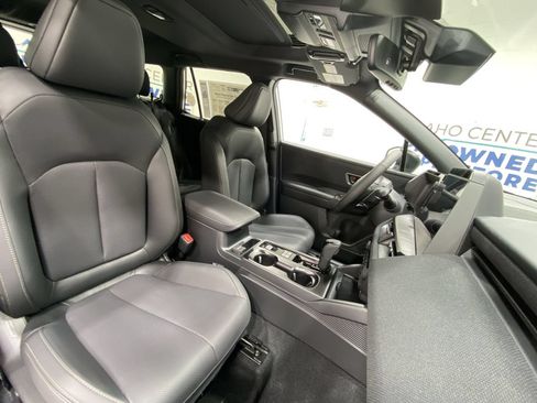 New 2026 Subaru Outback Limited AWD/4WD image 25