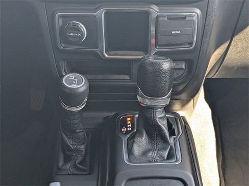 Used 2021 Jeep Wrangler Unlimited Sport image 19