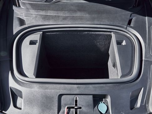 Used 2020 Porsche Taycan Turbo S image 16