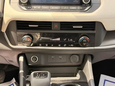 Certified 2023 Nissan Rogue SV AWD/4WD image 28
