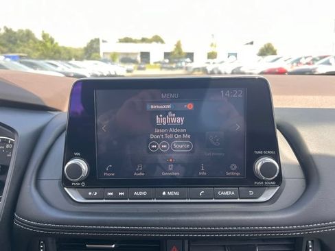 Used 2021 Nissan Rogue S FWD image 24
