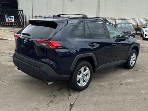 Used 2020 Toyota RAV4 XLE FWD image 4