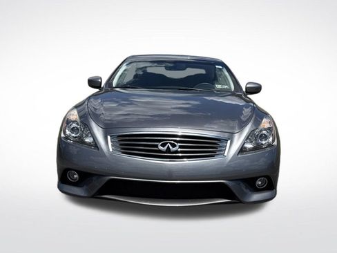 Used 2014 INFINITI Q60 Convertible w/ Premium Package RWD image 2