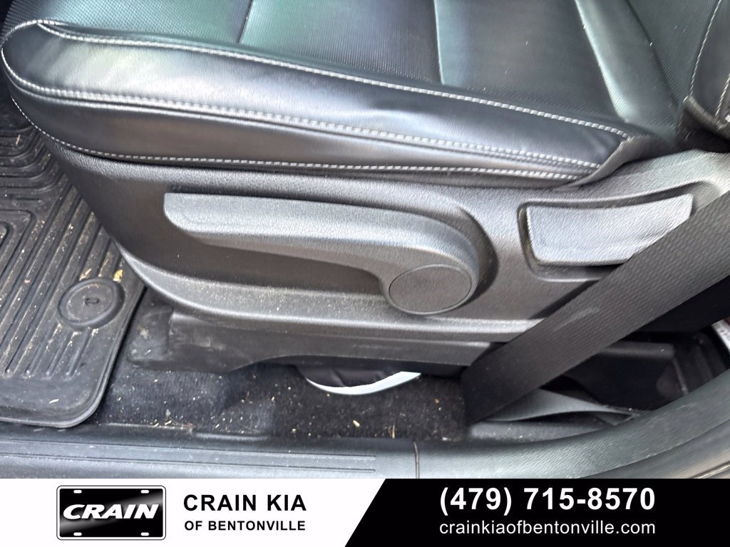 Used 2021 Kia Telluride LX FWD image 14