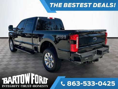 Certified 2024 Ford F250 Lariat w/ Black Appearance Package image 7