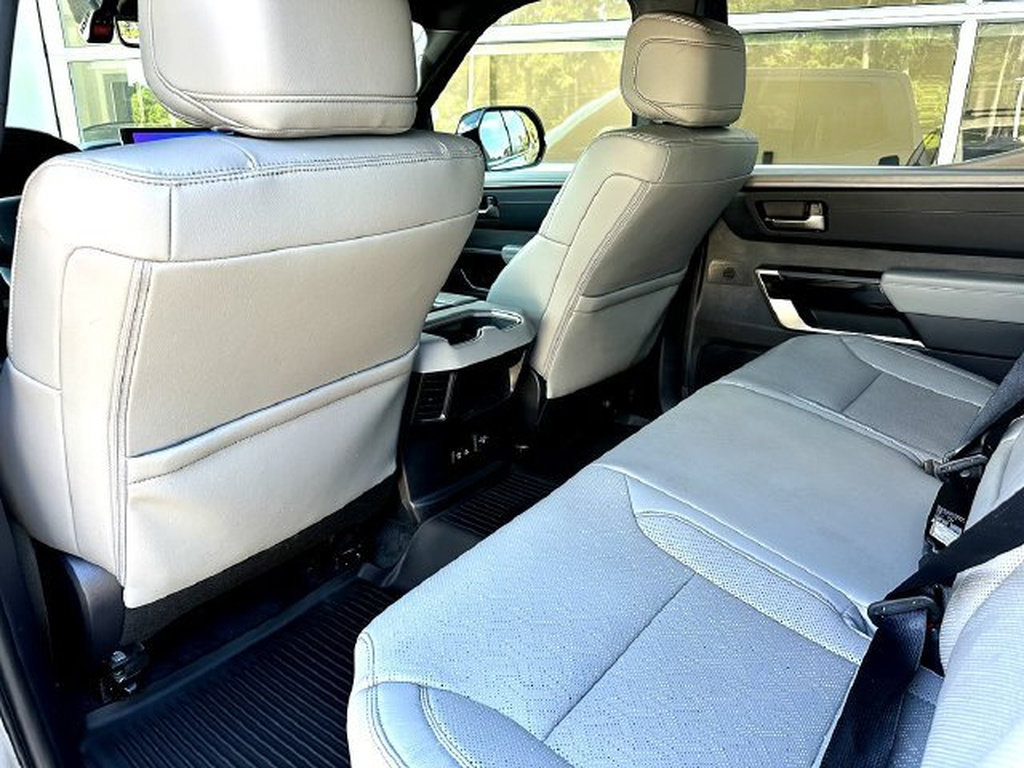 Certified 2025 Toyota Tundra Limited AWD/4WD image 19