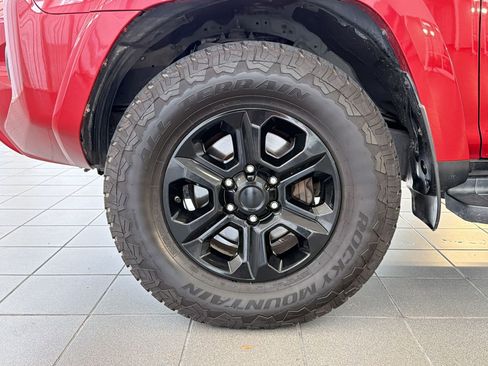 Used 2015 Toyota 4Runner SR5 AWD/4WD image 12