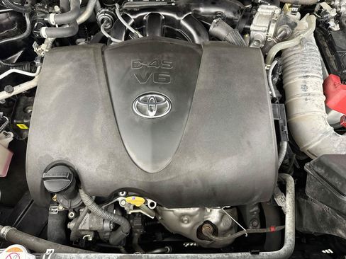 Used 2022 Toyota Highlander Limited FWD image 37