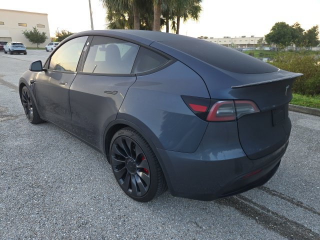 Used 2023 Tesla Model Y Performance AWD/4WD image 3