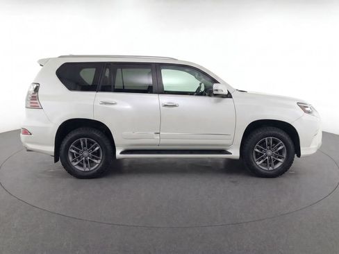 Used 2017 Lexus GX 460 Premium w/ Premium Package AWD/4WD image 8