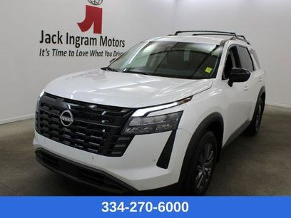Certified 2026 Nissan Pathfinder SV