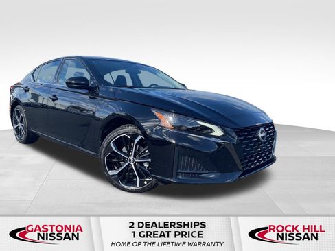 New 2025 Nissan Altima 2.5 SR image 1