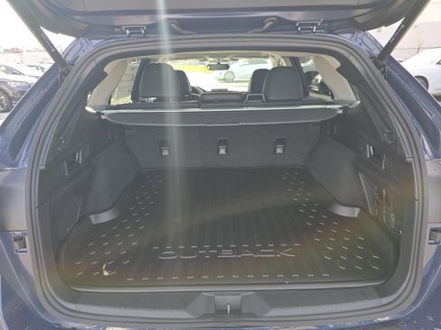 New 2025 Subaru Outback Limited image 17