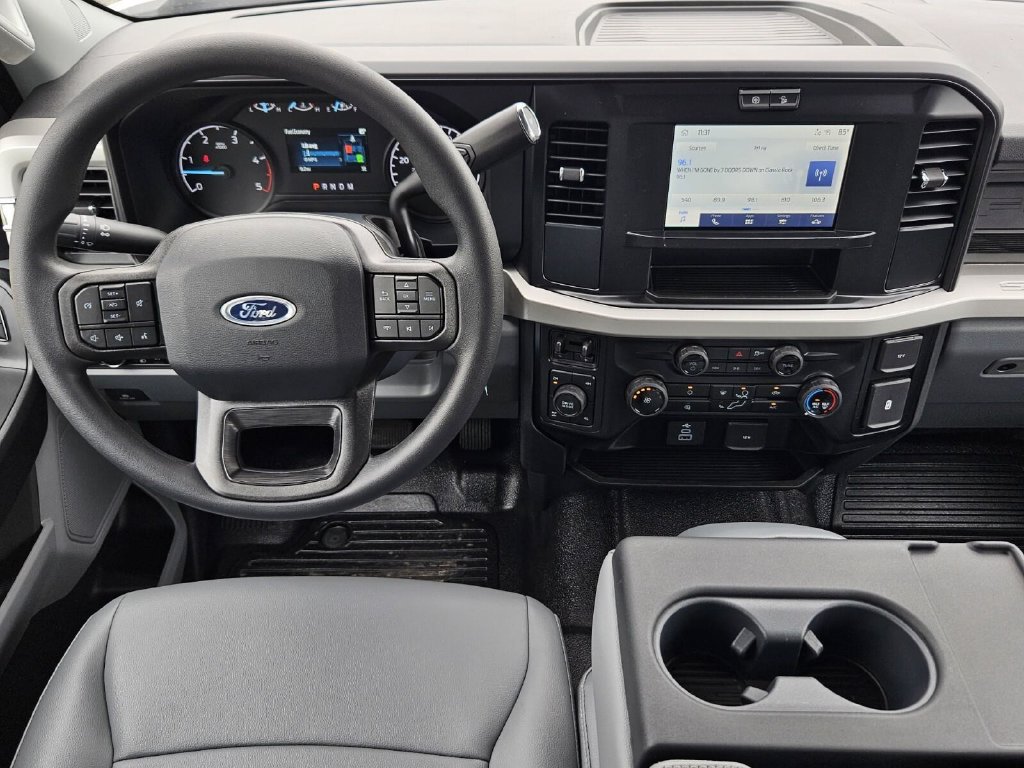 New 2026 Ford F250 XL w/ FX4 Off-Road Package AWD/4WD image 15